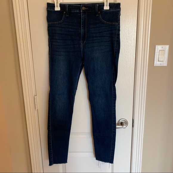 Abercrombie & Fitch Denim - Abercrombie Ultra High Rise Jean Legging Size 31